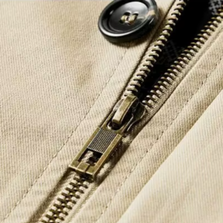 מעיל אלגנטי עם כיסים מרובים