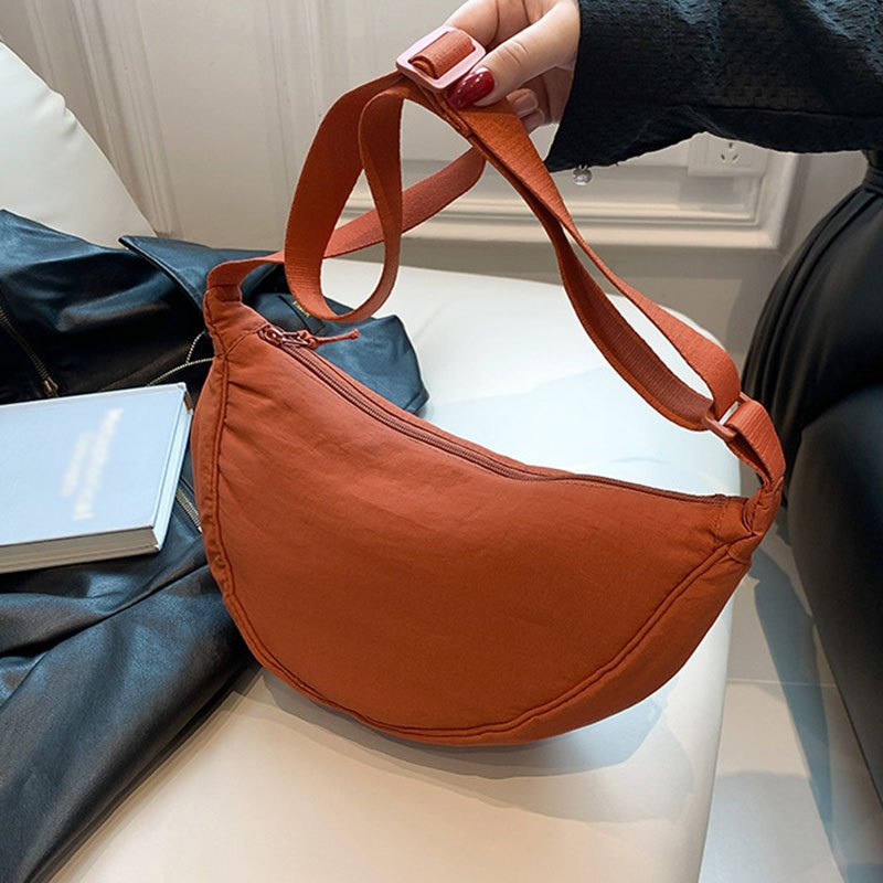 תיק צד לנשים מניילון