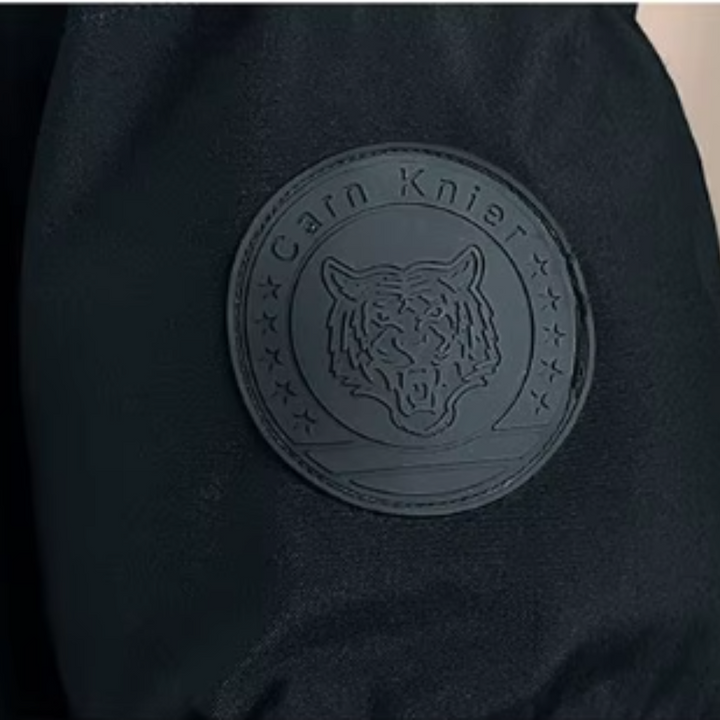 מעיל גברים אלגנטי נגד רוח