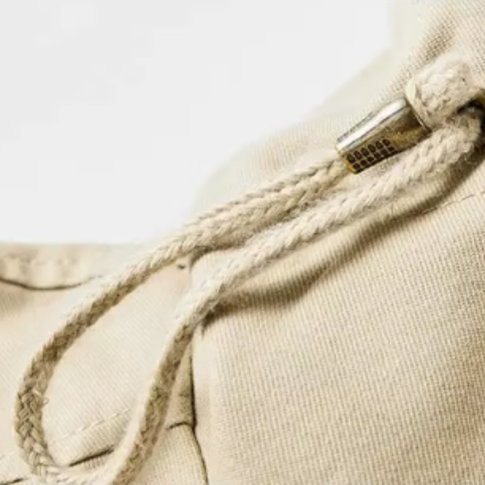 מעיל אלגנטי עם כיסים מרובים