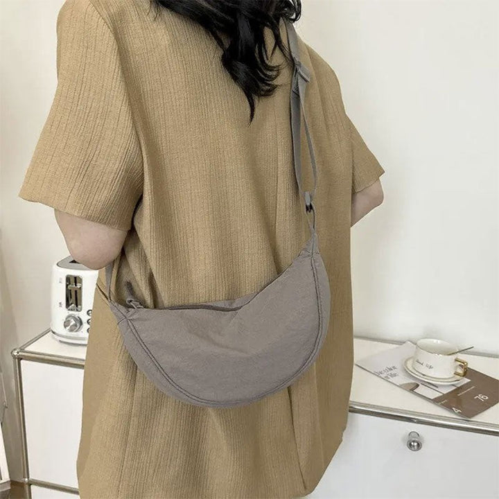 תיק צד לנשים מניילון