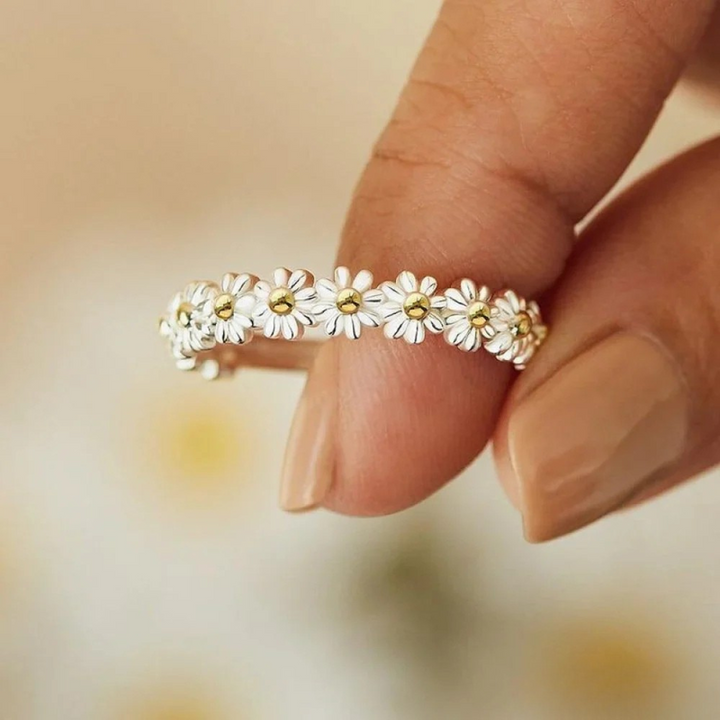 טבעת מרגריט מכסף מתכווננת וצבועה ביד
