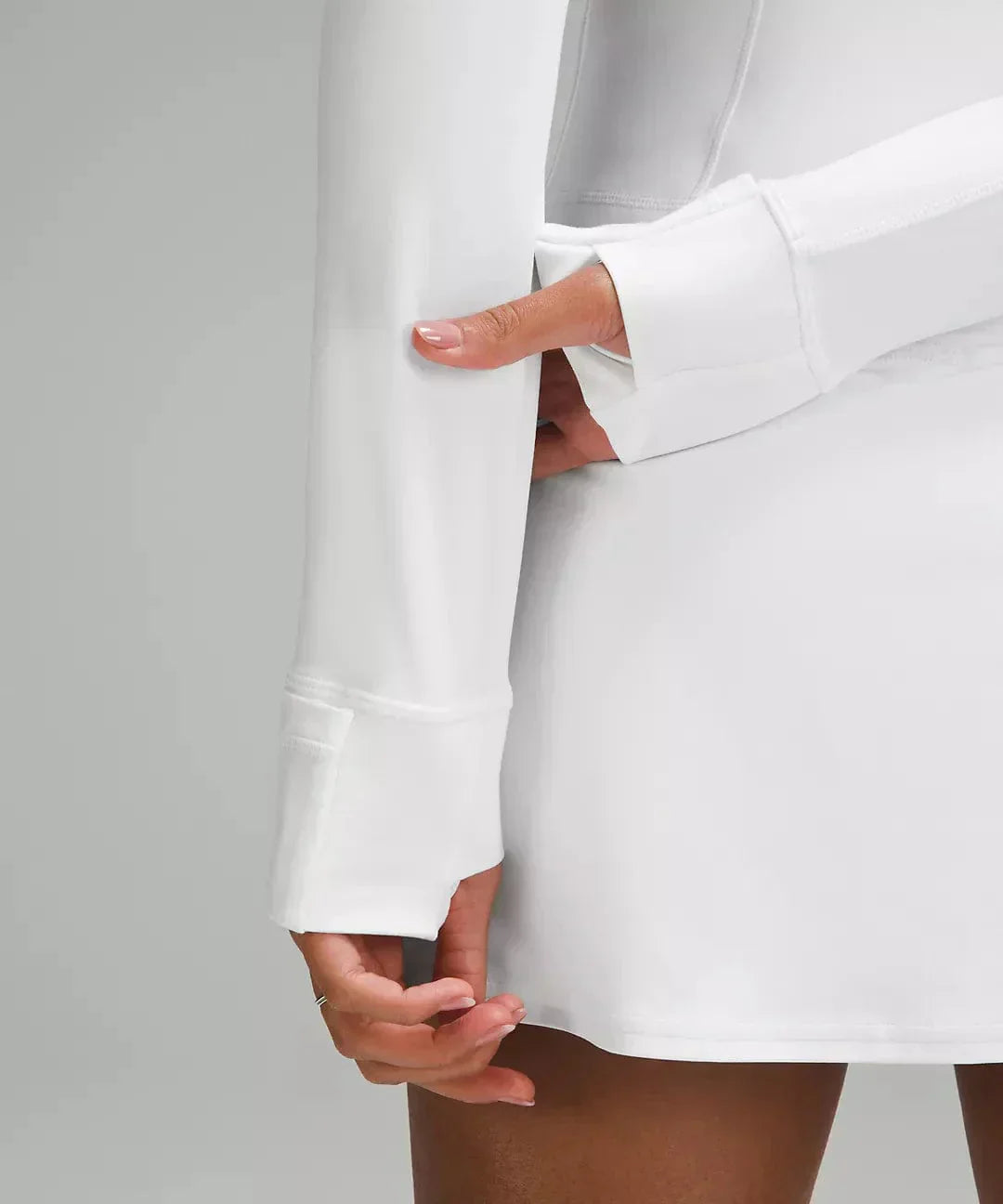 IVELYN™ | קסם חיצוני חסר זמן