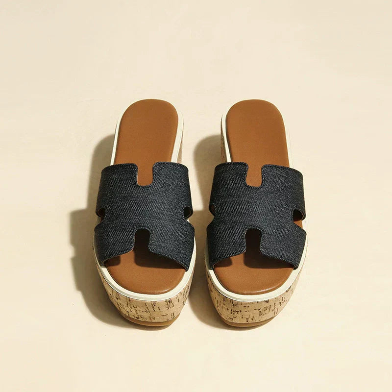 GABRIELLA סנדלים מתוחכמים עם עקב, מושלמים לכל הזדמנות