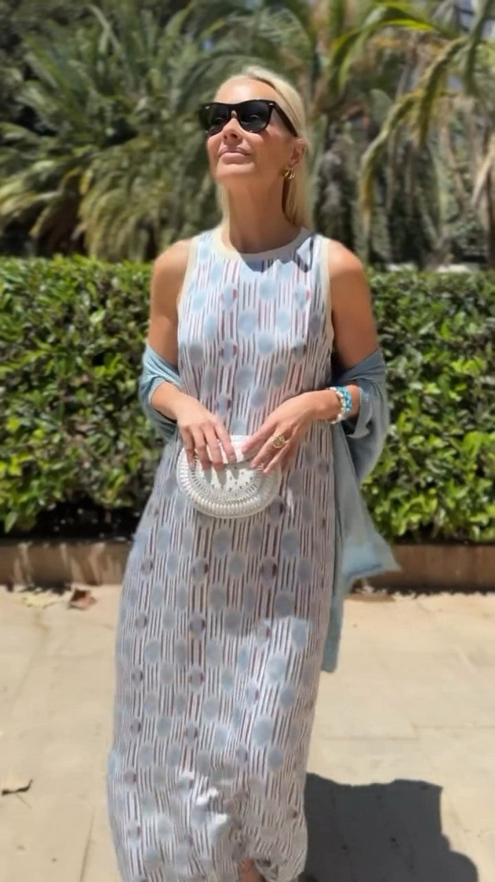 ANAIS שמלה ארוכה אלגנטית עם צעיף תואם