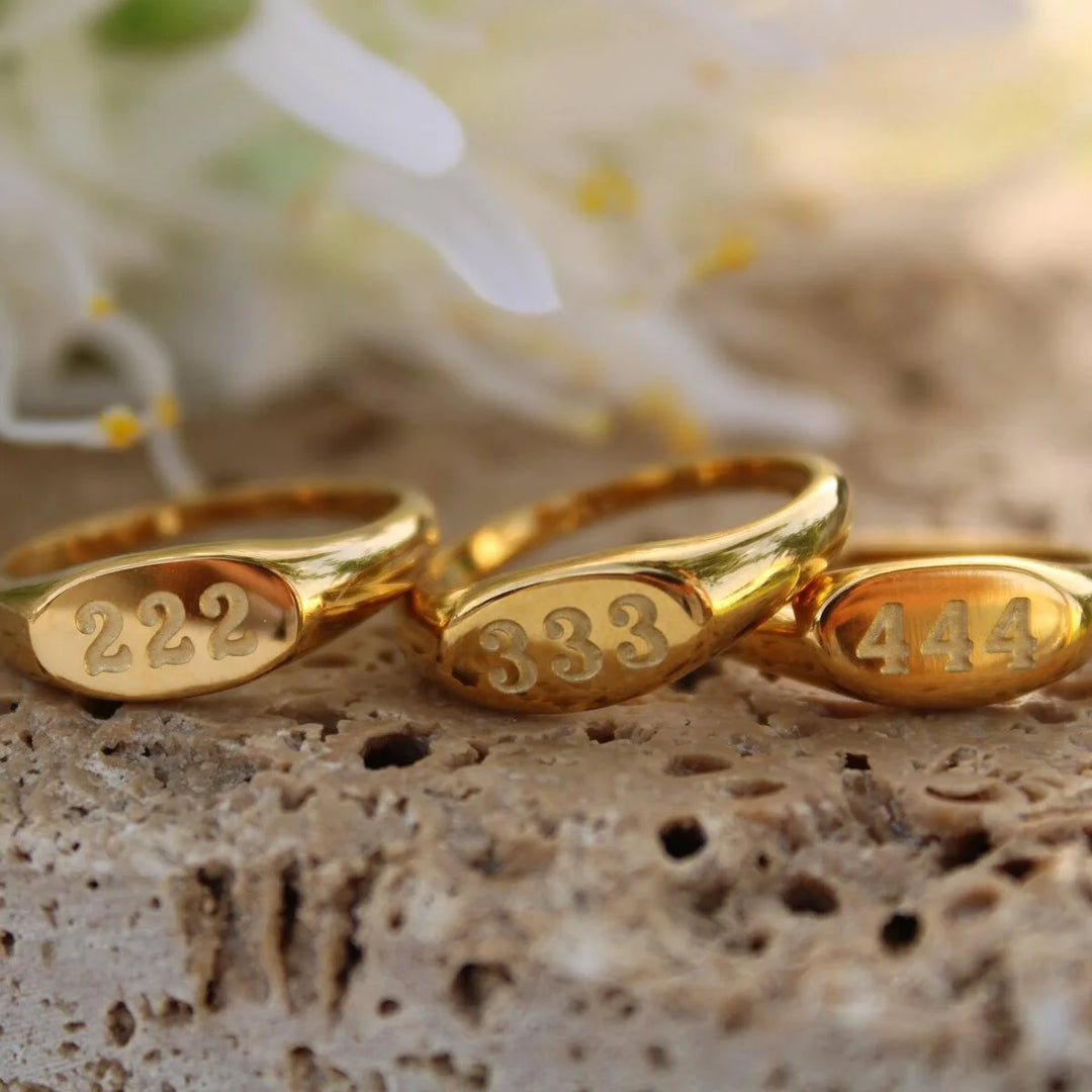 ANGELICA טבעת חותם מספר אנג'ליק